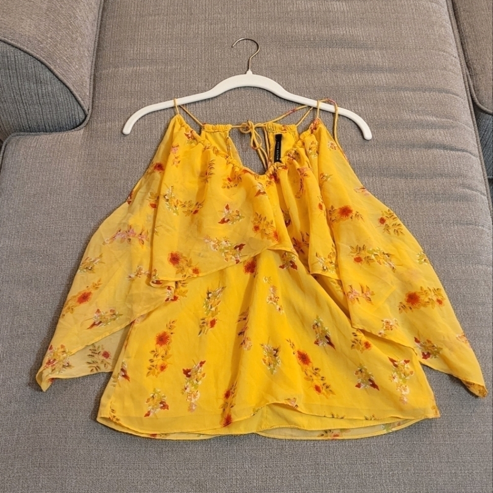 Walter Baker Yellow Floral Flowy Boho Casual Top Blouse Size Small